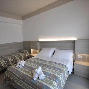 Alhambra 3*, Rimini Italia