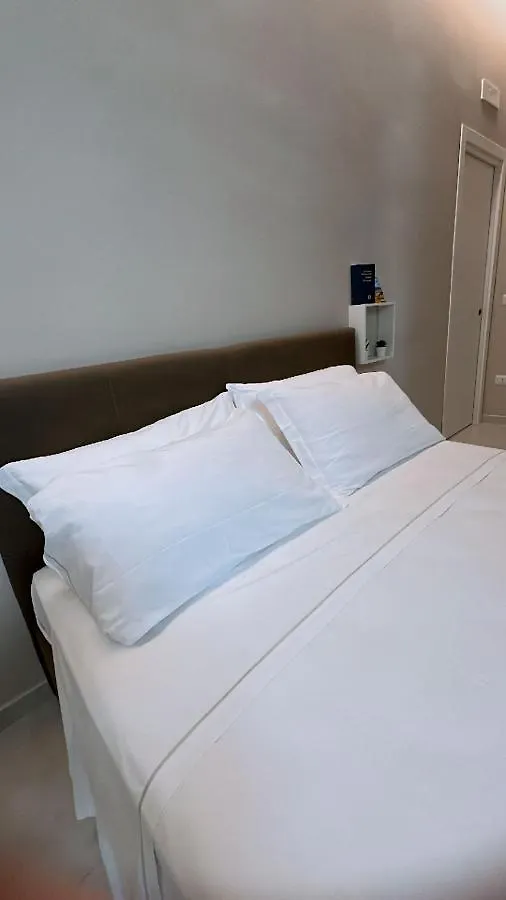 *** Bed & Breakfast Royal Flower Naples Italy